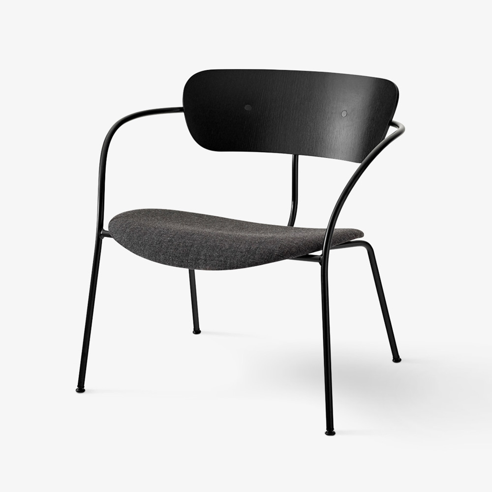 &Tradition Pavilion Lounge Chair AV6 Black Lacquered Oak