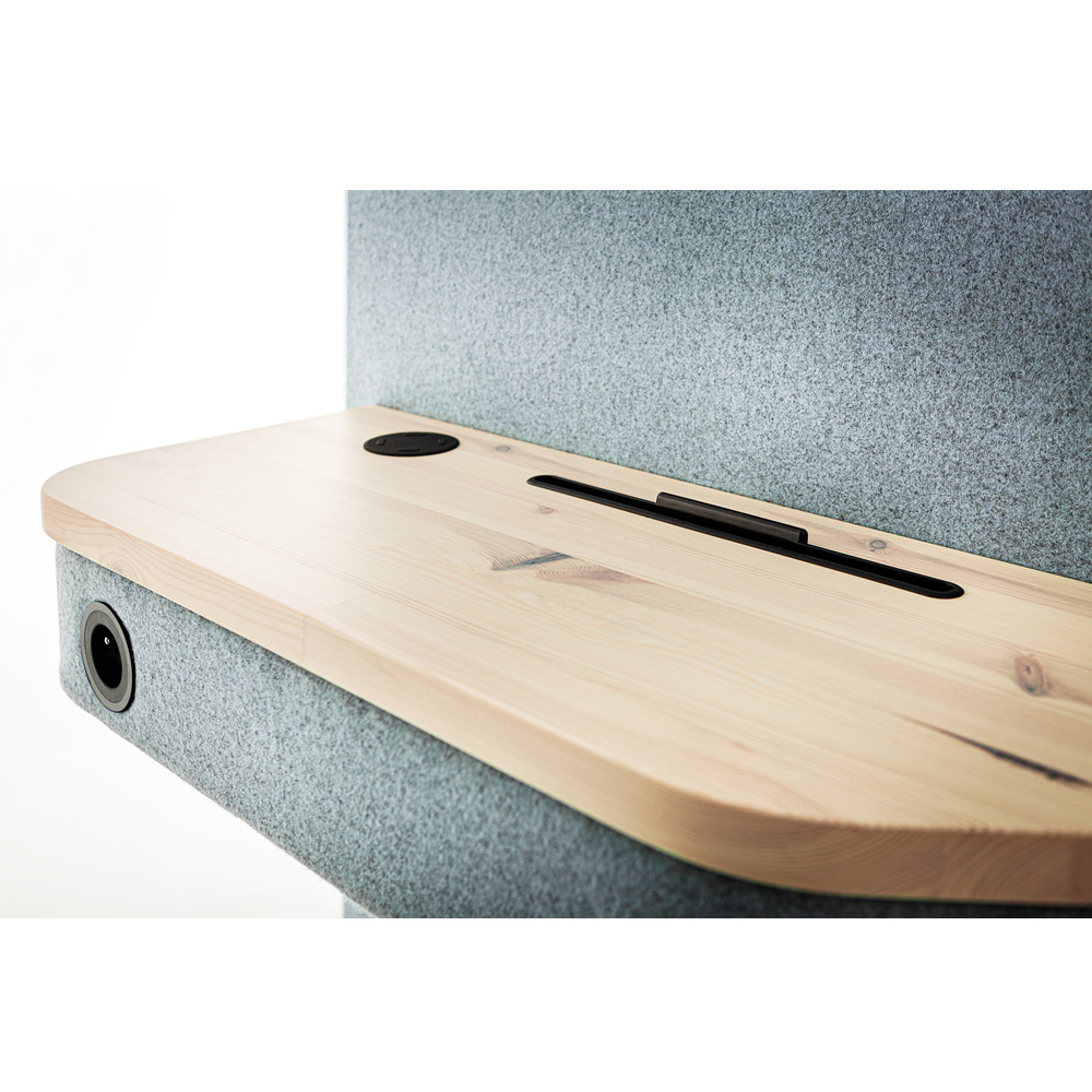 Bejot Treehouse 1SG2 puhelinkoppi istuimella - Image 19