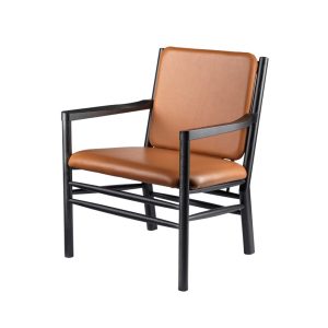 FDB Møbler J147 nojatuoli maalattu tammi nahkaverhoilu