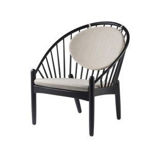 FDB Møbler J166 Jørna nojatuoli maalattu tammi kangasverhoilu